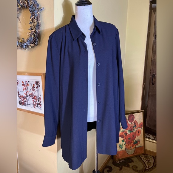 CHAUS Size 18 Career Tunic Blouse Buttondown Navy Blue Career Elegant $89 NEW - Picture 3 of 14